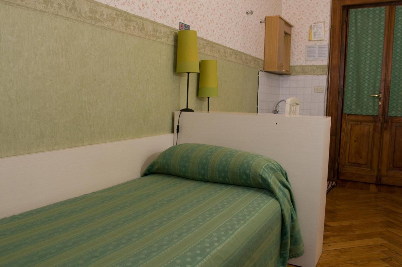 Hotel Azalea Turyn Zewnętrze zdjęcie